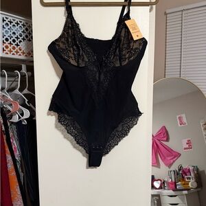Elegant Black Lace Shapewear Bodysuit